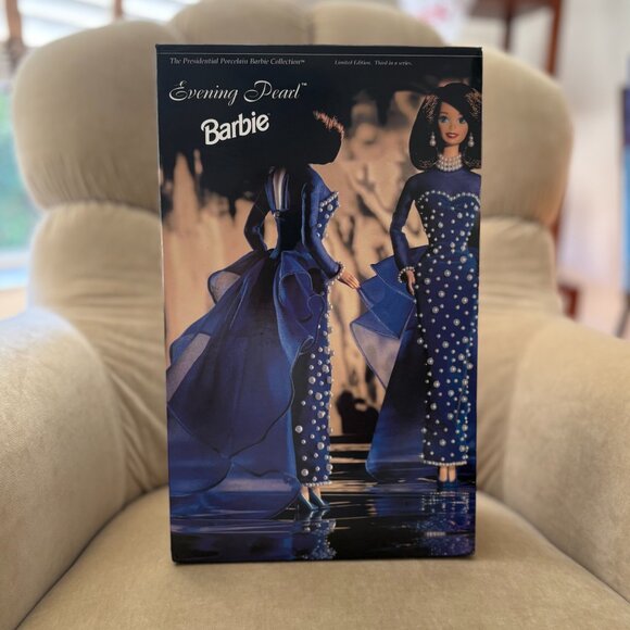 NEW AUTH EVENING PEARL PRESIDENTIAL PORCELAIN LTD BARBIE DOLL #12825 - Picture 14 of 16